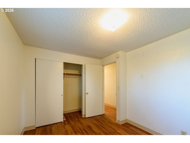 165 E ROSEWOOD Ave, Eugene, OR 97404