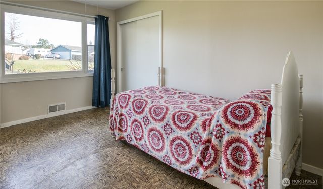 1007 Riverview Drive, Aberdeen, WA 98520