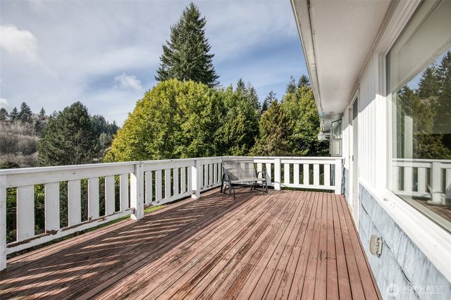 1007 Riverview Drive, Aberdeen, WA 98520