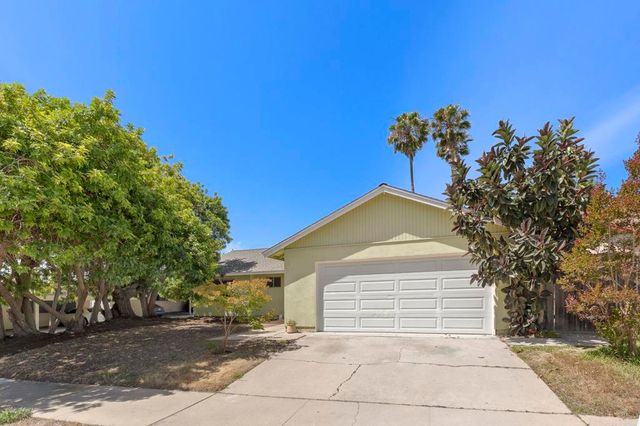 3133 Morningside Dr, Oceanside, CA 92056