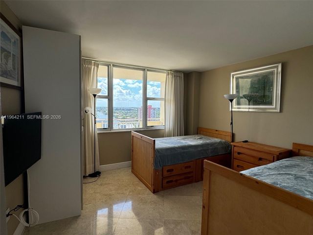 3180 S Ocean Dr 1619, Hallandale Beach, FL 33009