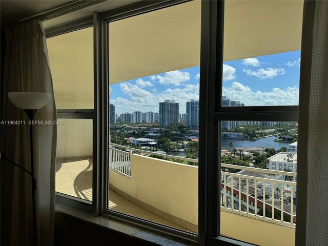 3180 S Ocean Dr 1619, Hallandale Beach, FL 33009