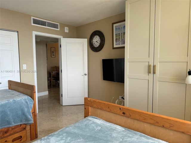 3180 S Ocean Dr 1619, Hallandale Beach, FL 33009