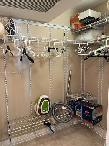 3180 S Ocean Dr 1619, Hallandale Beach, FL 33009