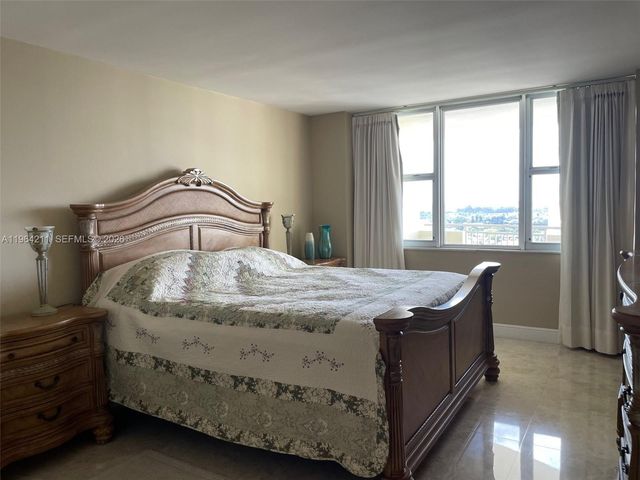 3180 S Ocean Dr 1619, Hallandale Beach, FL 33009