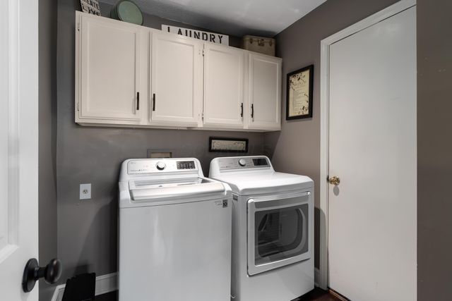 4500 Huntwicke Drive, Hilliard, OH 43026