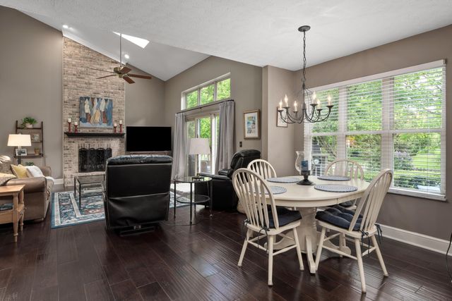 4500 Huntwicke Drive, Hilliard, OH 43026