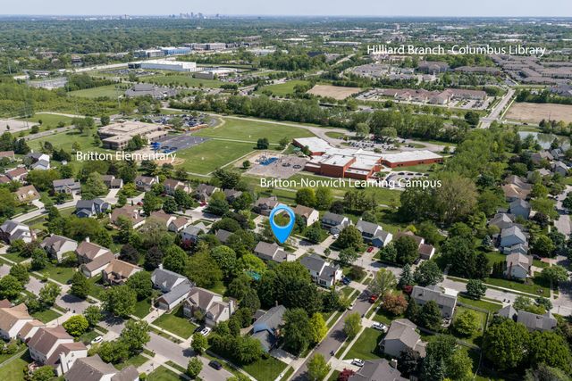 4500 Huntwicke Drive, Hilliard, OH 43026