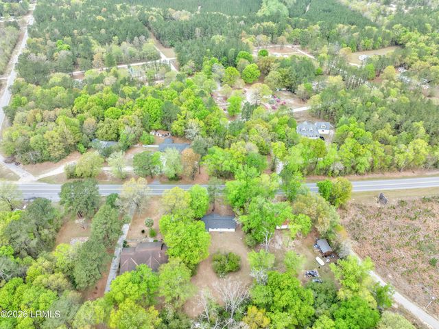 3980 Walterboro Highway, Varnville, SC 29944