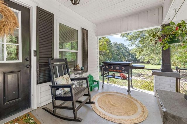 283 Easy Street, Toccoa, GA 30577
