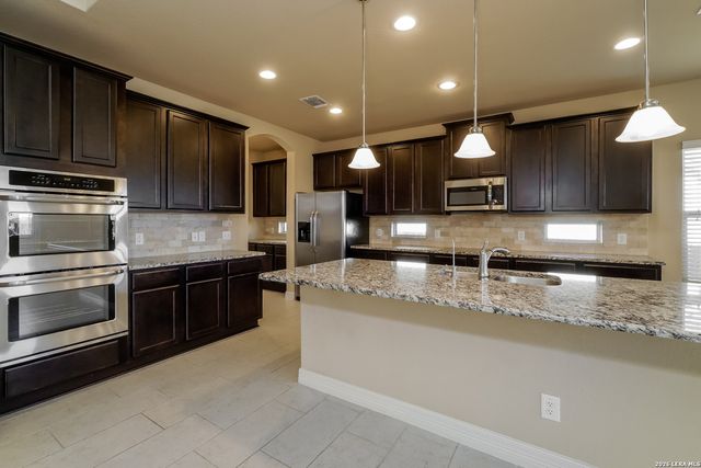 848 GRAY CLOUD DR, New Braunfels, TX 78130