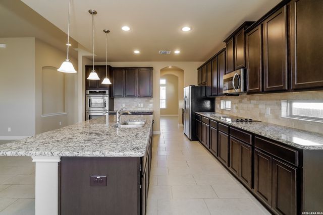 848 GRAY CLOUD DR, New Braunfels, TX 78130