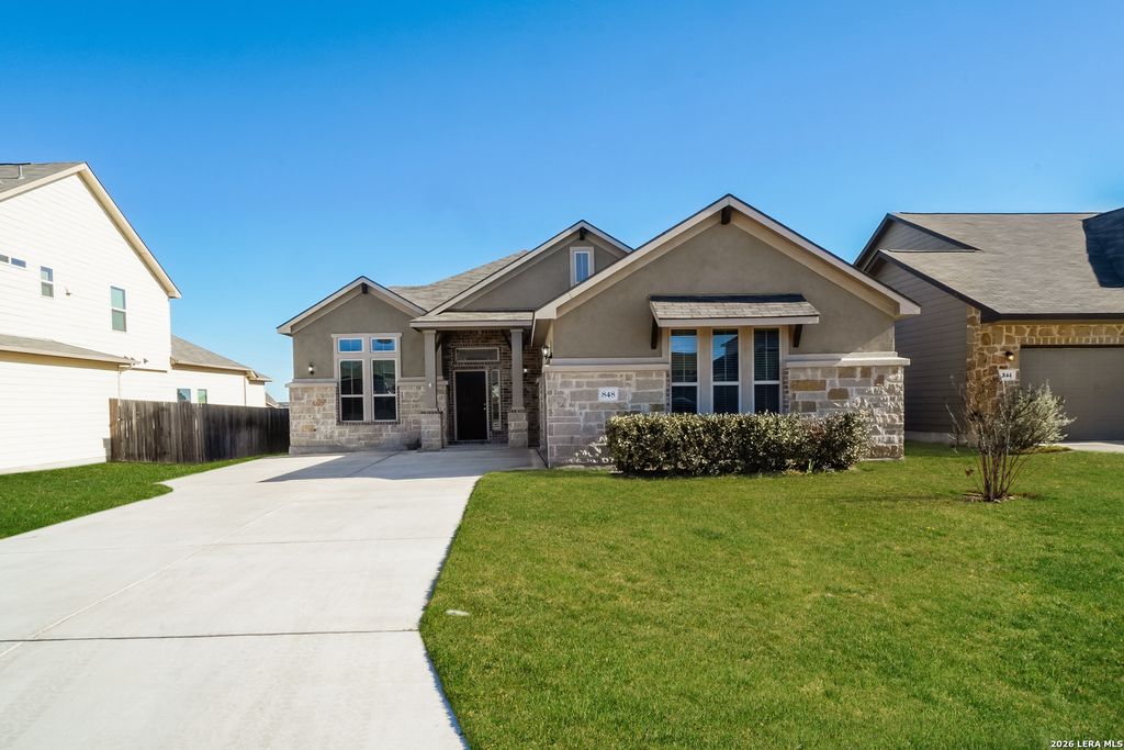 848 GRAY CLOUD DR, New Braunfels, TX 78130