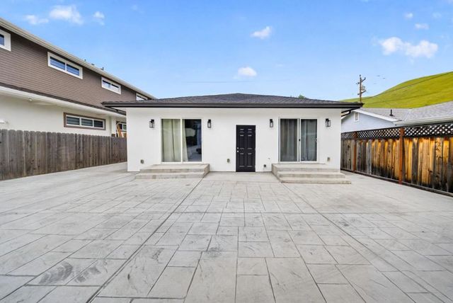 919 Old Canyon Road, Fremont, CA 94536