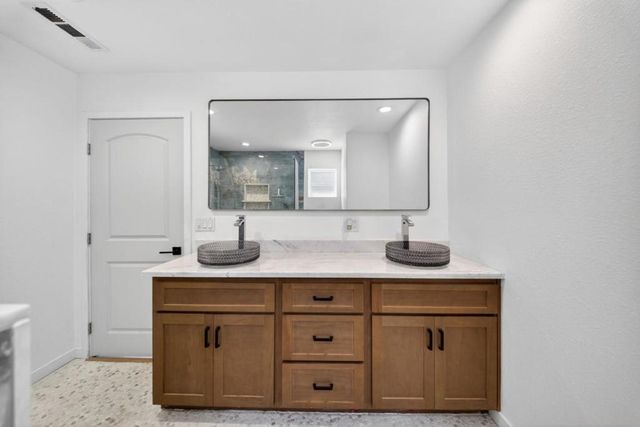 919 Old Canyon Road, Fremont, CA 94536