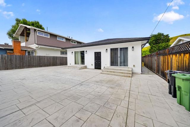 919 Old Canyon Road, Fremont, CA 94536