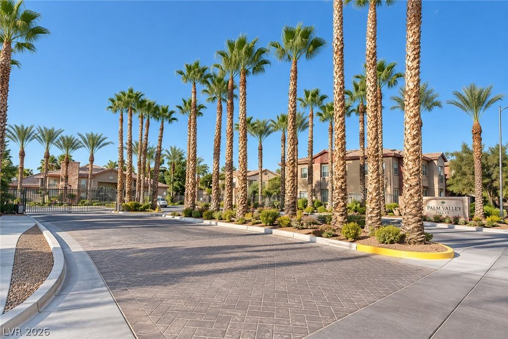 8000 West Badura Avenue 2039, Las Vegas, NV 89113 — photo 2