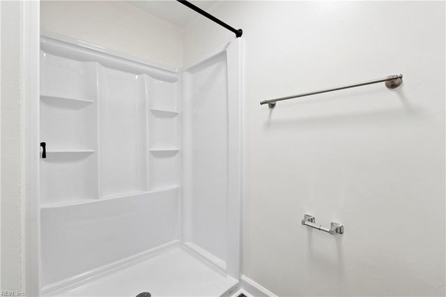 30 Maplewood ST, Hampton, VA 23669