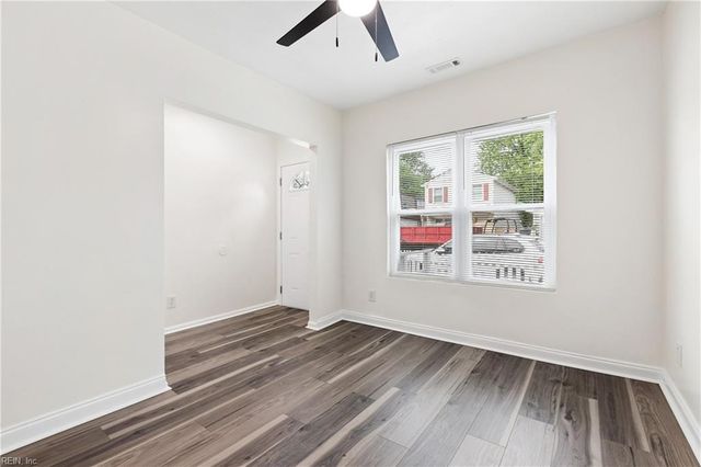 30 Maplewood ST, Hampton, VA 23669