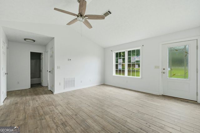129 Old Highway 85, Senoia, GA 30276
