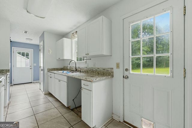 129 Old Highway 85, Senoia, GA 30276
