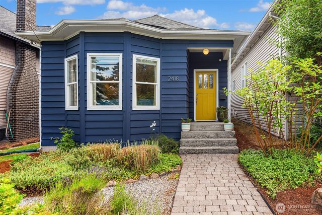 2418 Queen Anne Avenue N, Seattle, WA 98109