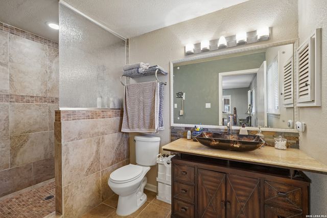 3607 FALLS CREEK DR, San Antonio, TX 78230