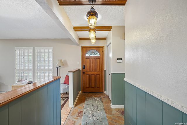 3607 FALLS CREEK DR, San Antonio, TX 78230