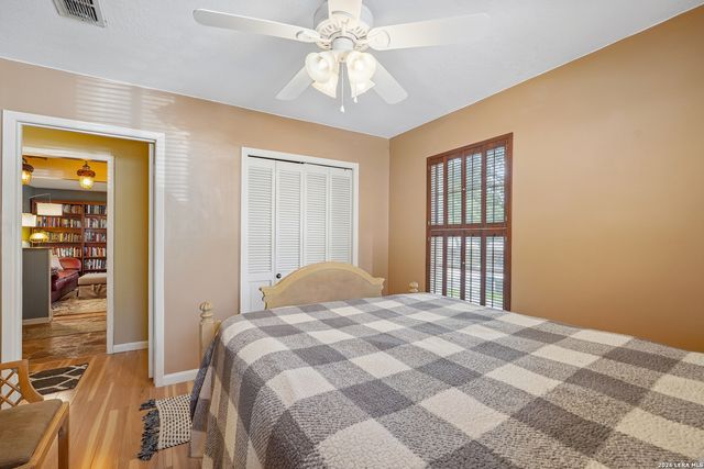 3607 FALLS CREEK DR, San Antonio, TX 78230
