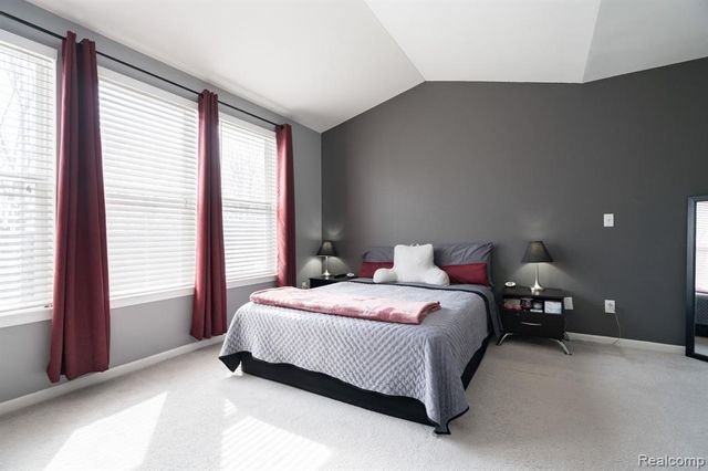 432 Otter Run Road, Holly, MI 48442