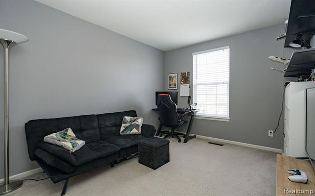 432 Otter Run Road, Holly, MI 48442