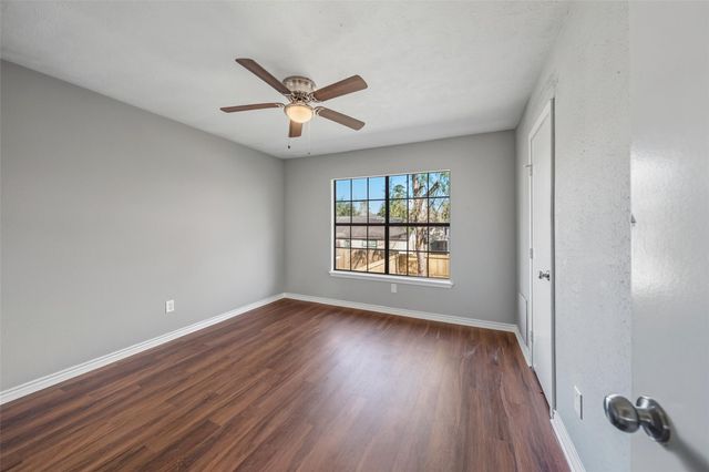 5827 Flax Bourton Street, Humble, TX 77346