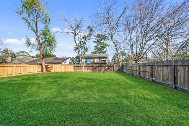 5827 Flax Bourton Street, Humble, TX 77346