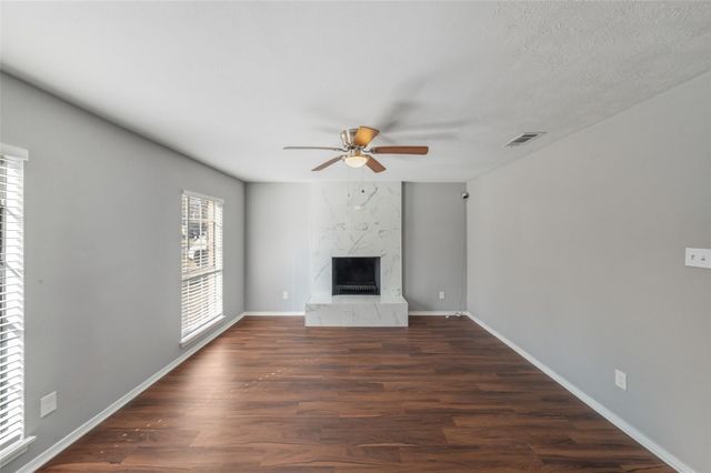 5827 Flax Bourton Street, Humble, TX 77346