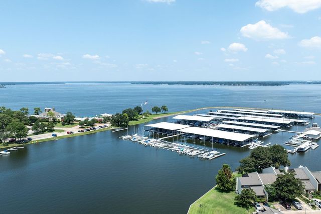 13151 Walden Road 211, Montgomery, TX 77356