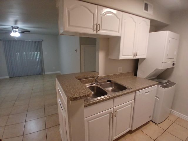 13151 Walden Road 211, Montgomery, TX 77356