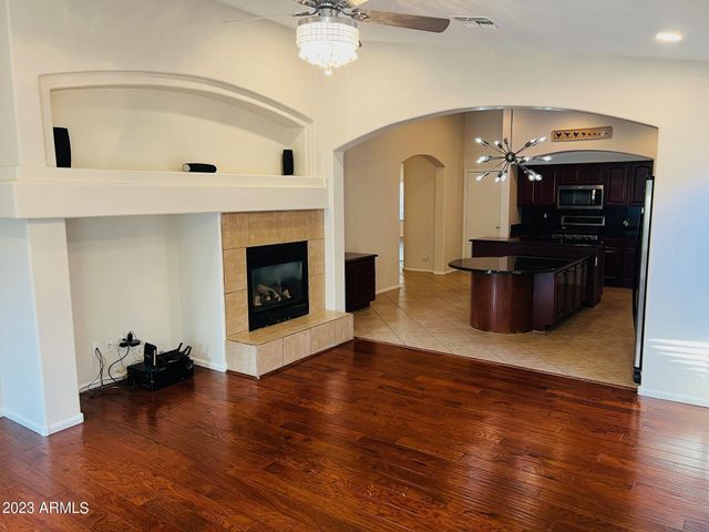 2823 E Questa Drive, Phoenix, AZ 85024