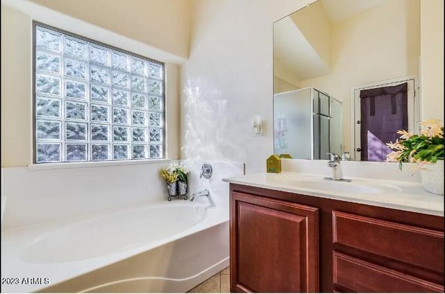 2823 E Questa Drive, Phoenix, AZ 85024