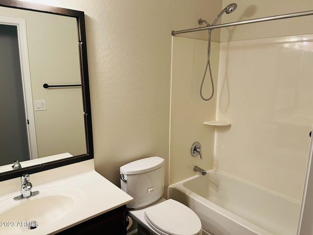 2823 E Questa Drive, Phoenix, AZ 85024