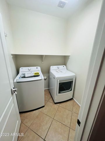 2823 E Questa Drive, Phoenix, AZ 85024