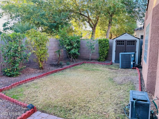 2823 E Questa Drive, Phoenix, AZ 85024