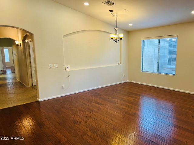 2823 E Questa Drive, Phoenix, AZ 85024