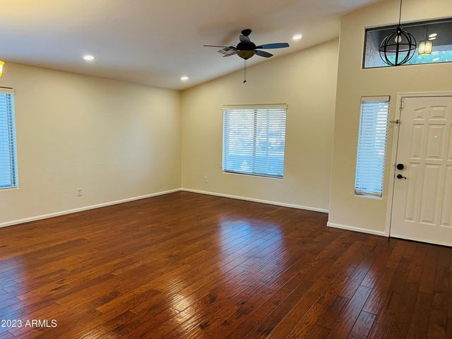 2823 E Questa Drive, Phoenix, AZ 85024