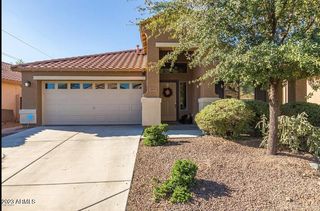 2823 E Questa Drive, Phoenix, AZ 85024