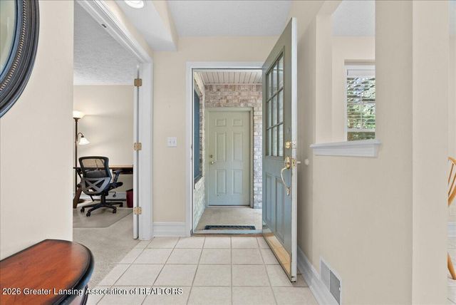 6212 E Timber View Drive, East Lansing, MI 48823