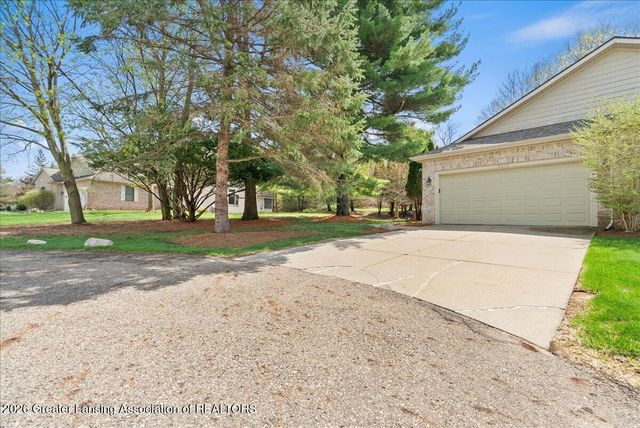 6212 E Timber View Drive, East Lansing, MI 48823