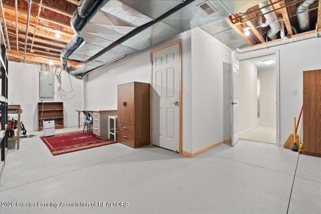6212 E Timber View Drive, East Lansing, MI 48823