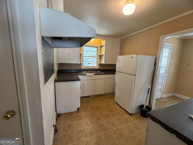 1142 Lamont Street, Macon, GA 31204