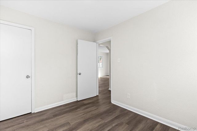 14092 Knox Avenue, Warren, MI 48089