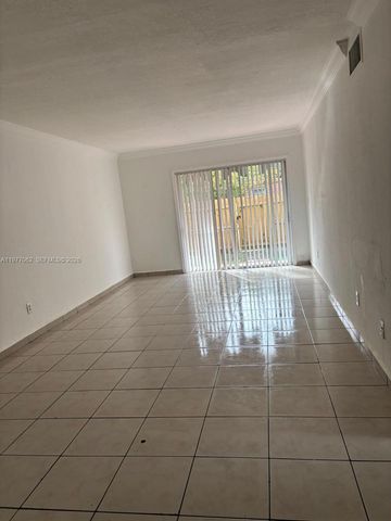 940 NE 170th St 120, North Miami Beach, FL 33162